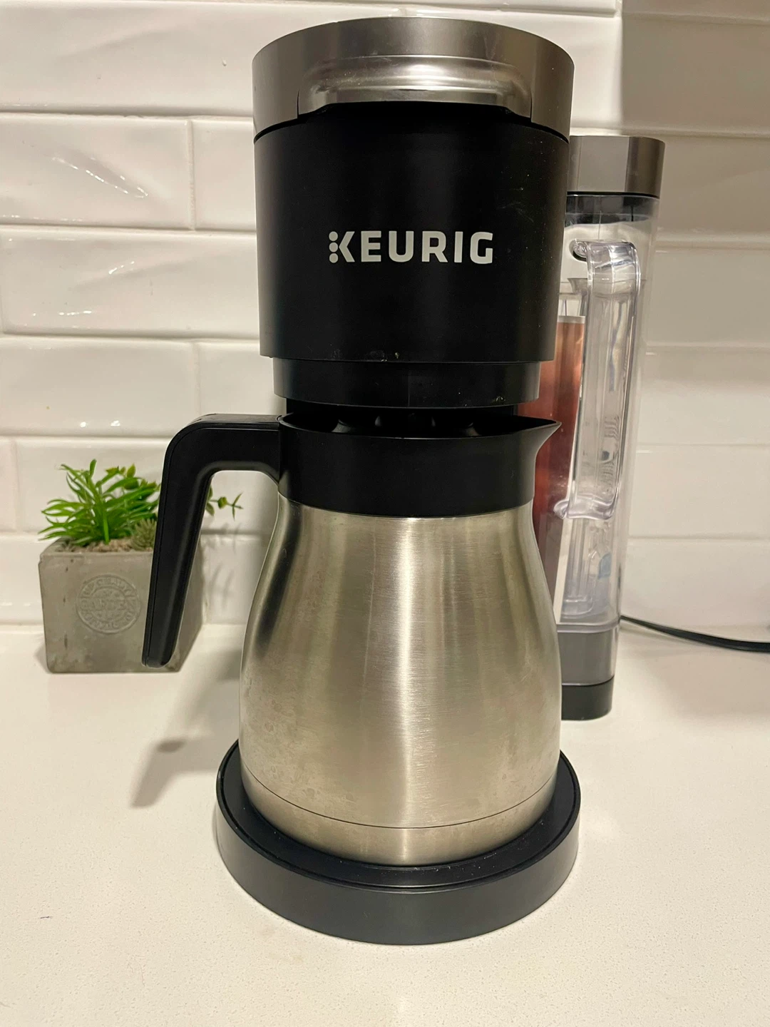 Keurig Coffee Maker with Thermal Carafe