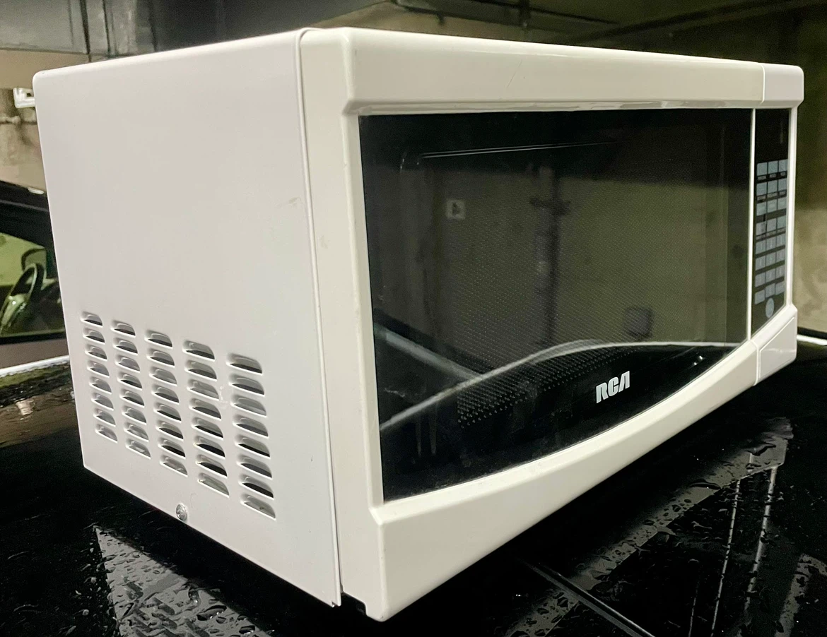 RCA White Microwave