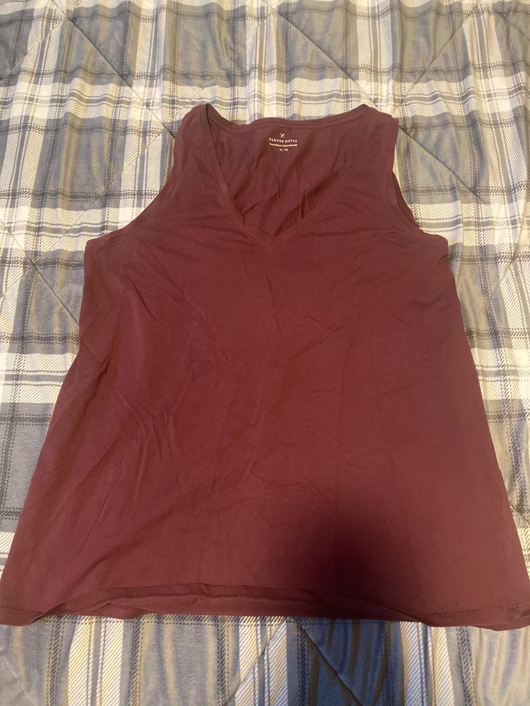 Women’s Denver Hayes Burgundy Semi-Fitted Tank Top Size XL