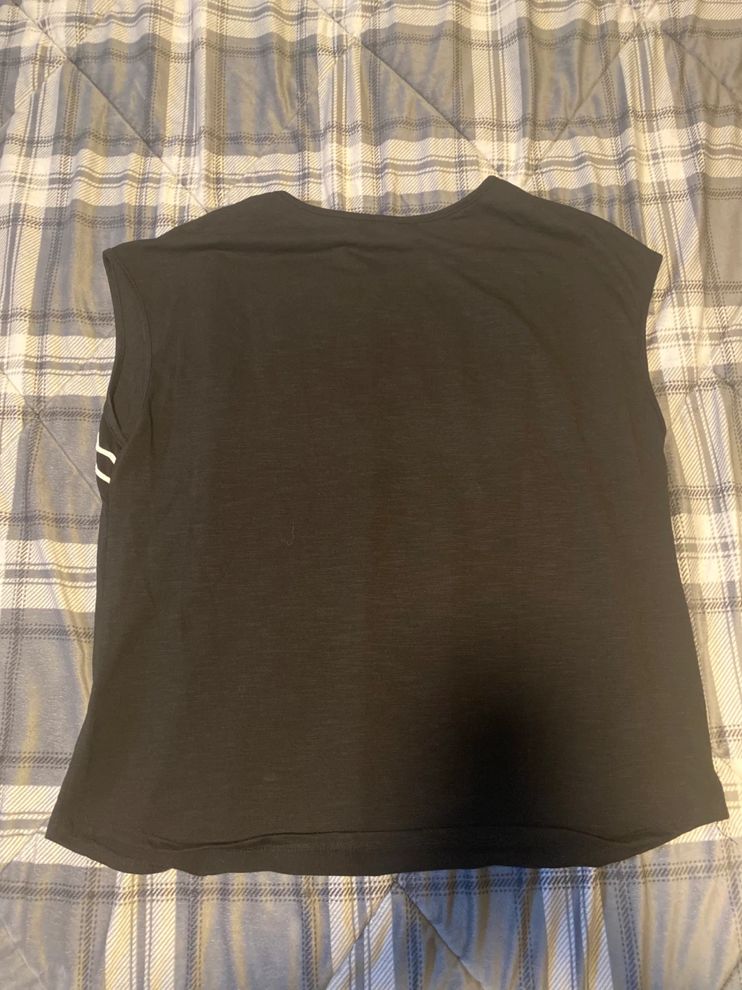 Women’s Black Embroidered T-Shirt Size Large - photo 3