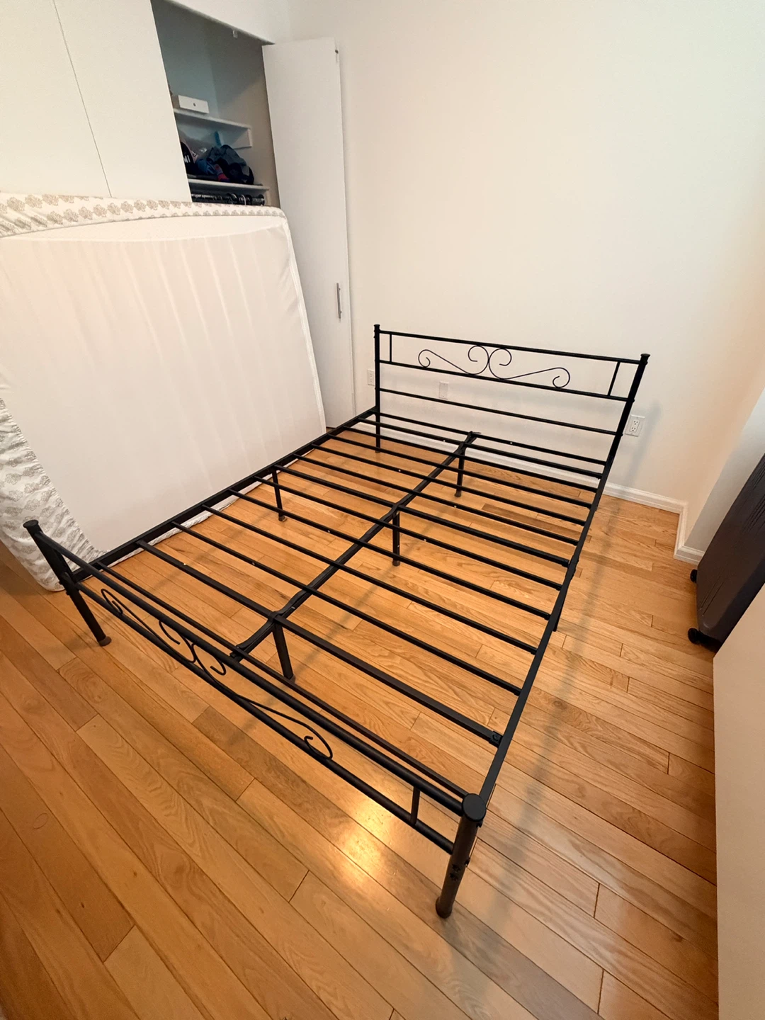Metal Bed Frame - photo 2