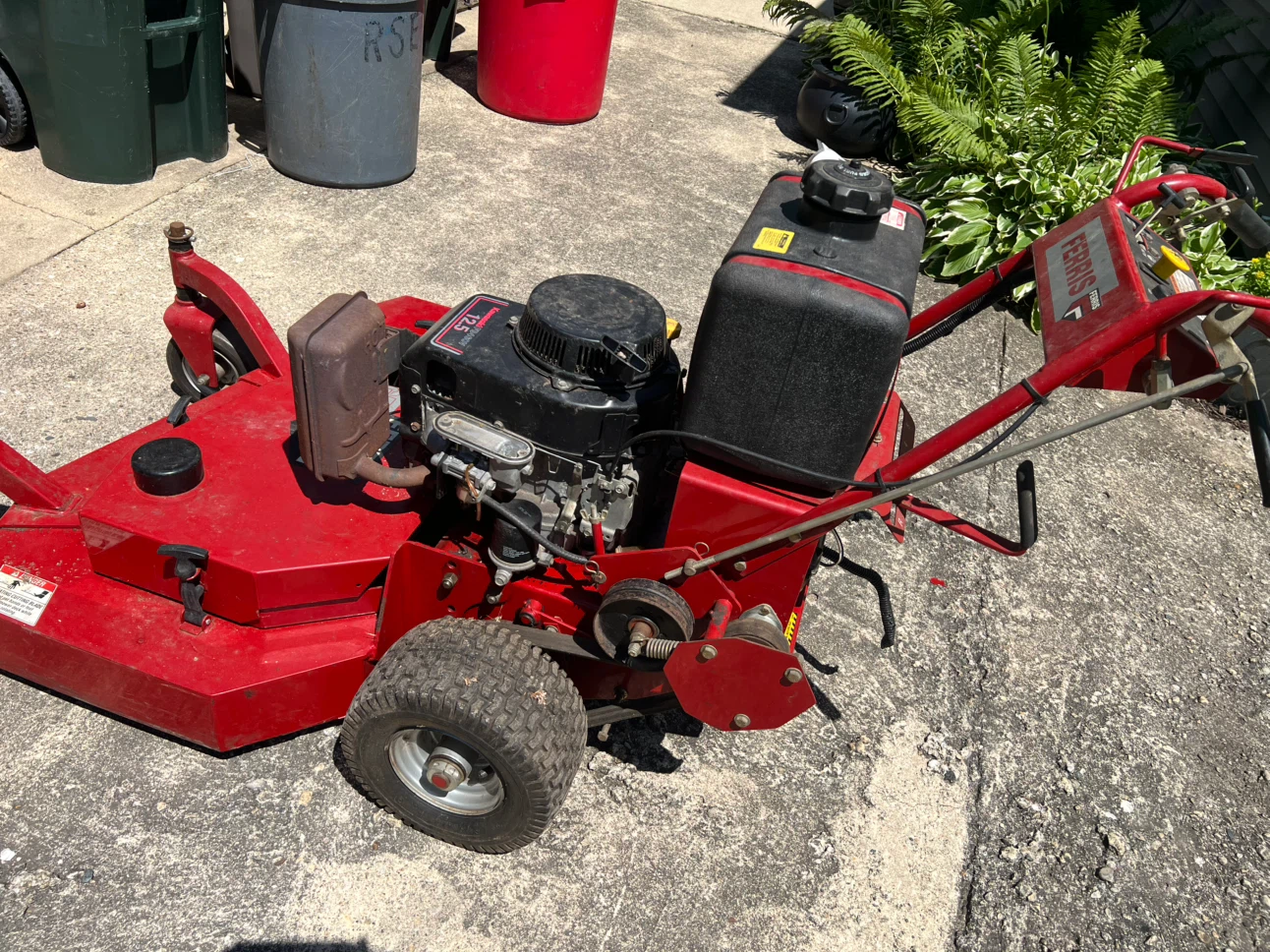 Ferris 12.5 HP UltraBlt 36" Mower - photo 3