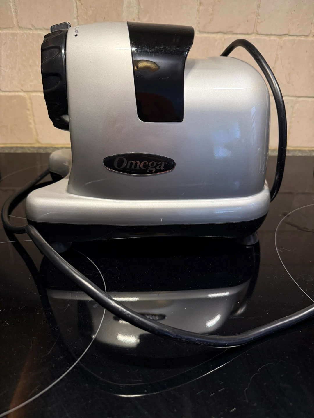Omega Juicer