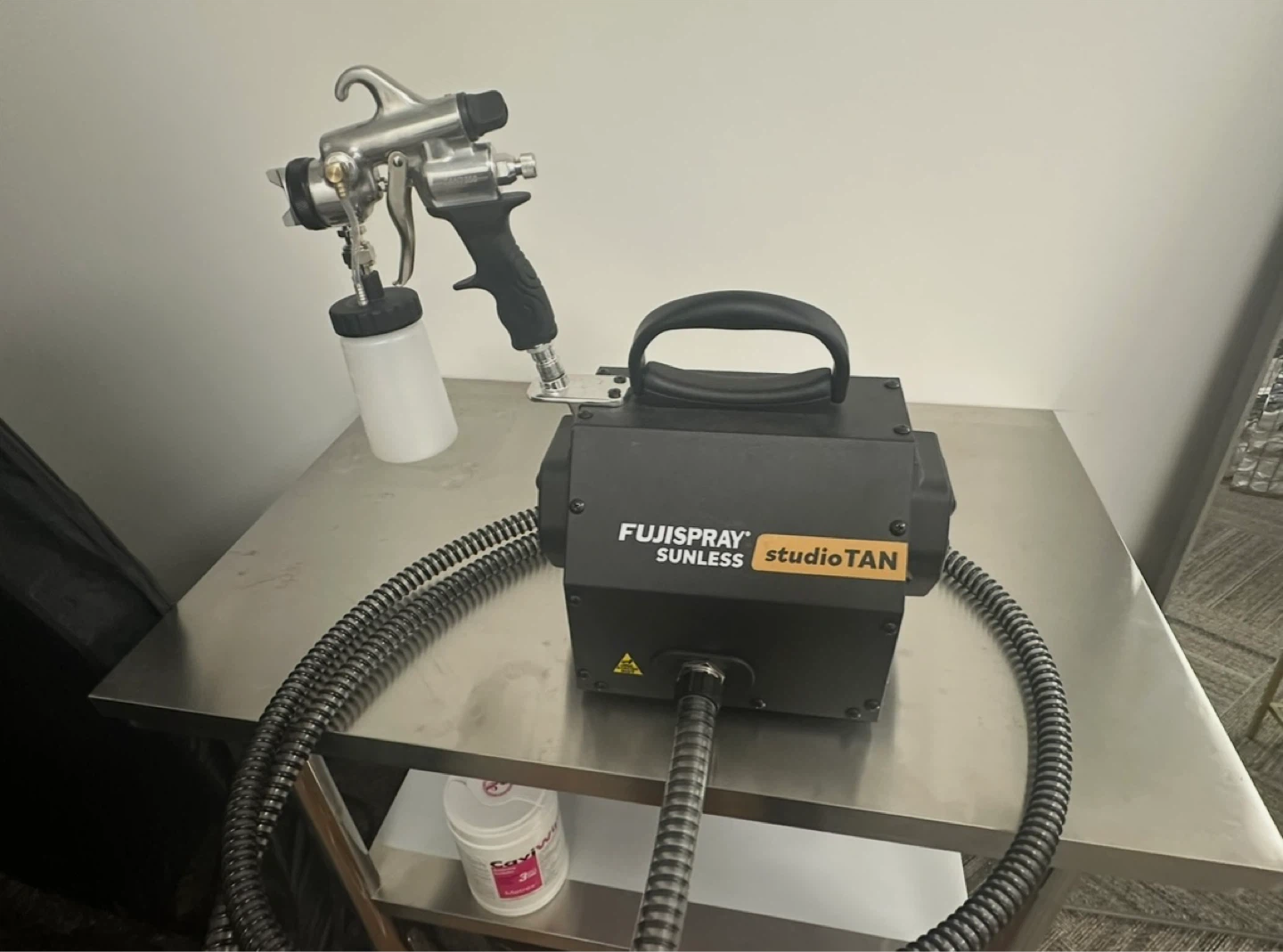 FujiSpray Sunless Studio Tan Tanning Machine