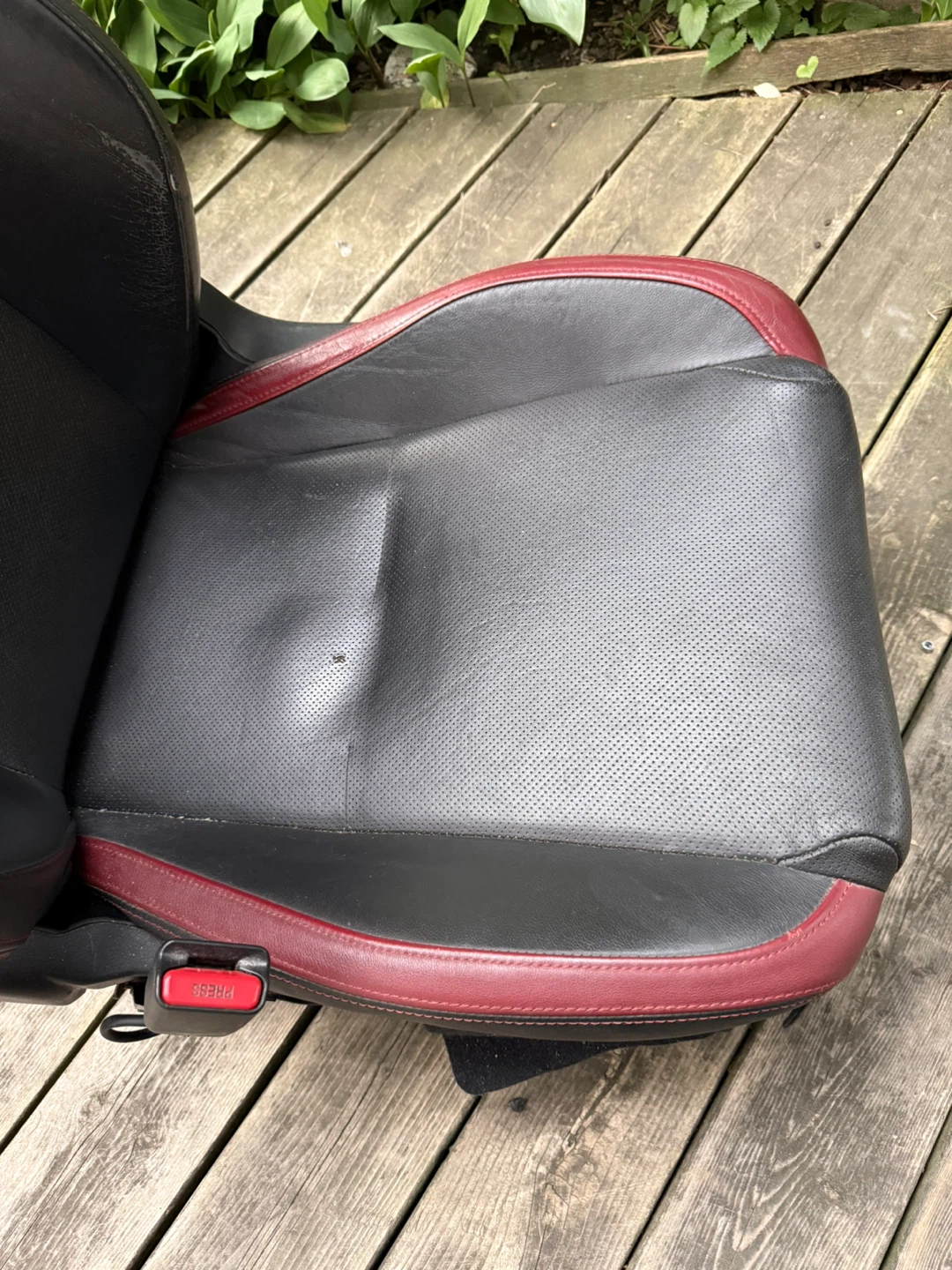Subaru STI Car Seat - photo 2