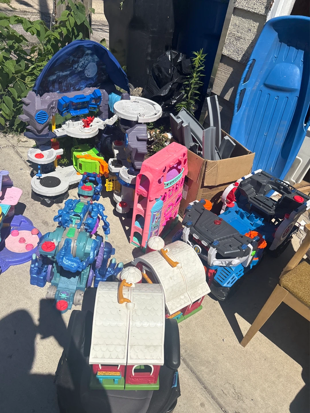 Garage we sale today 6/27/26 . 3324 n kostner - photo 4