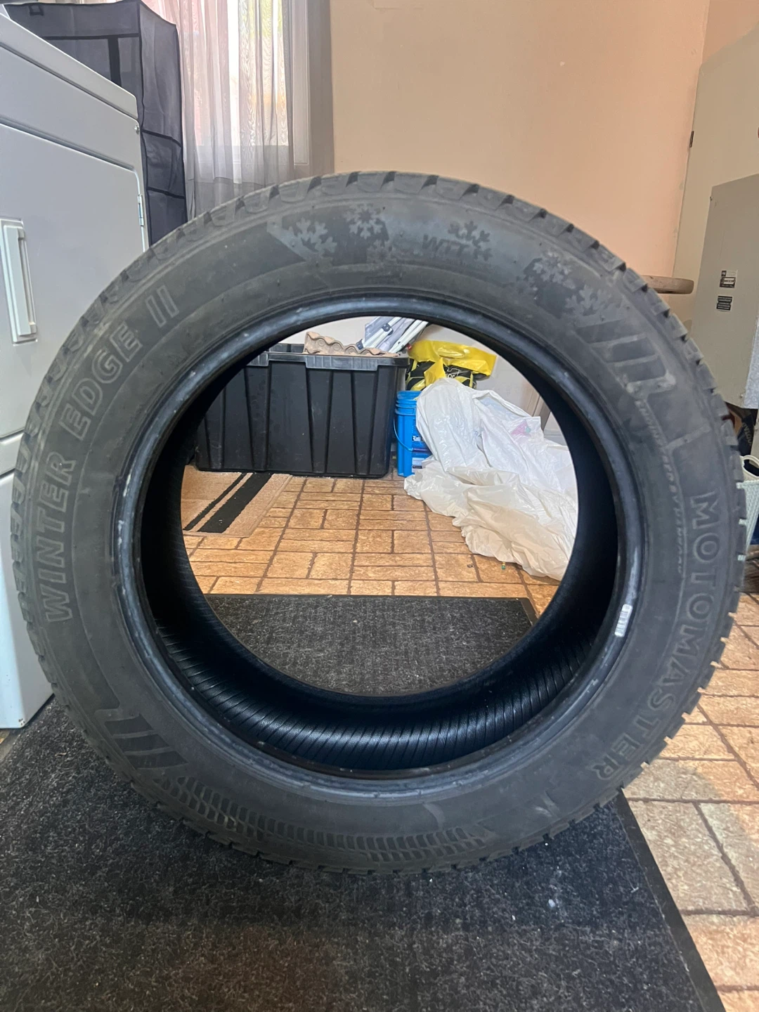 (Set of Four)Motomaster Winter Edge II Tire 225/55R18 98H
