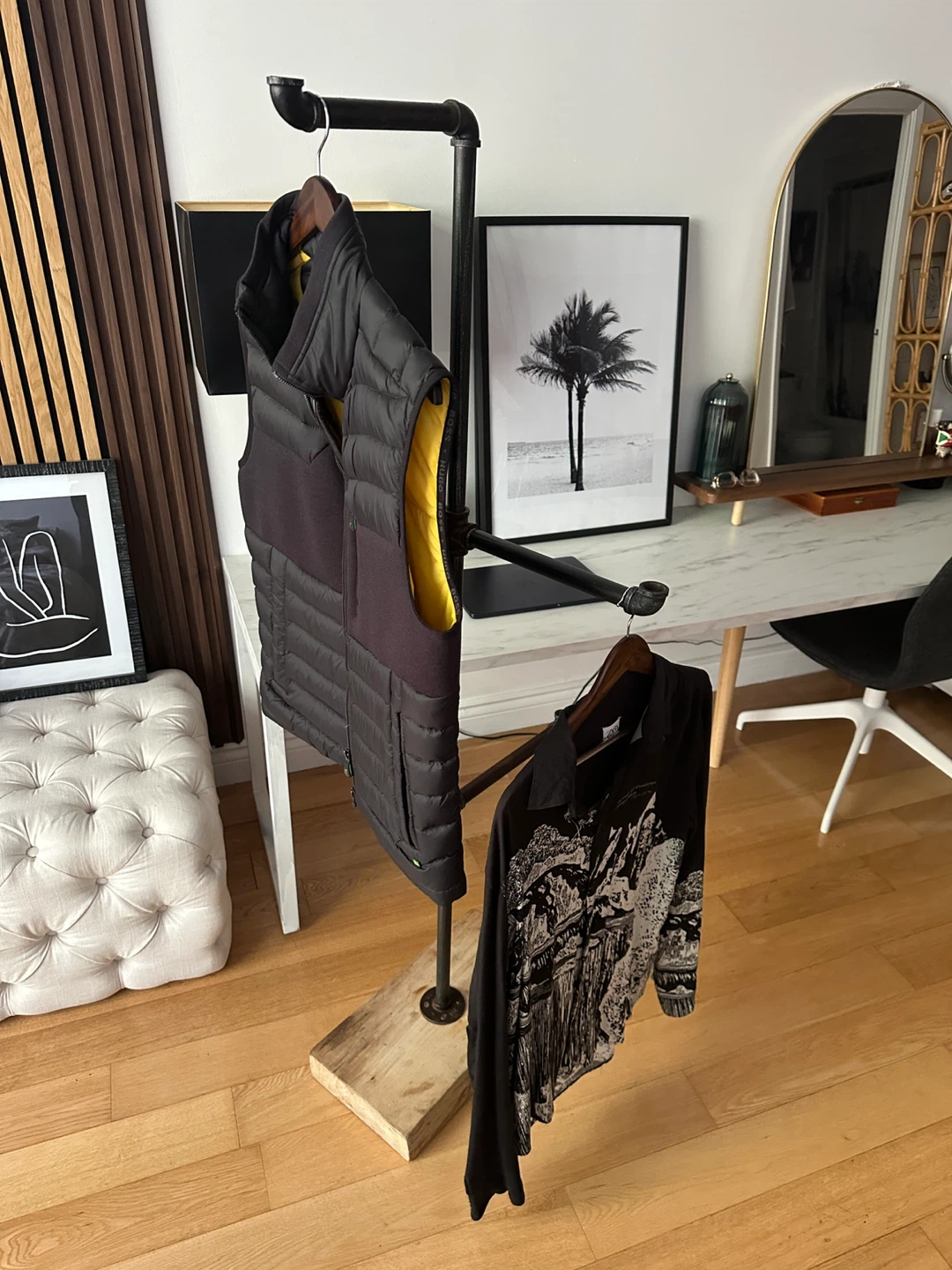 VINTAGE GARMENT RACK STEEL PIPE RECLAIMED WOOD CLOTHING STAND - photo 3