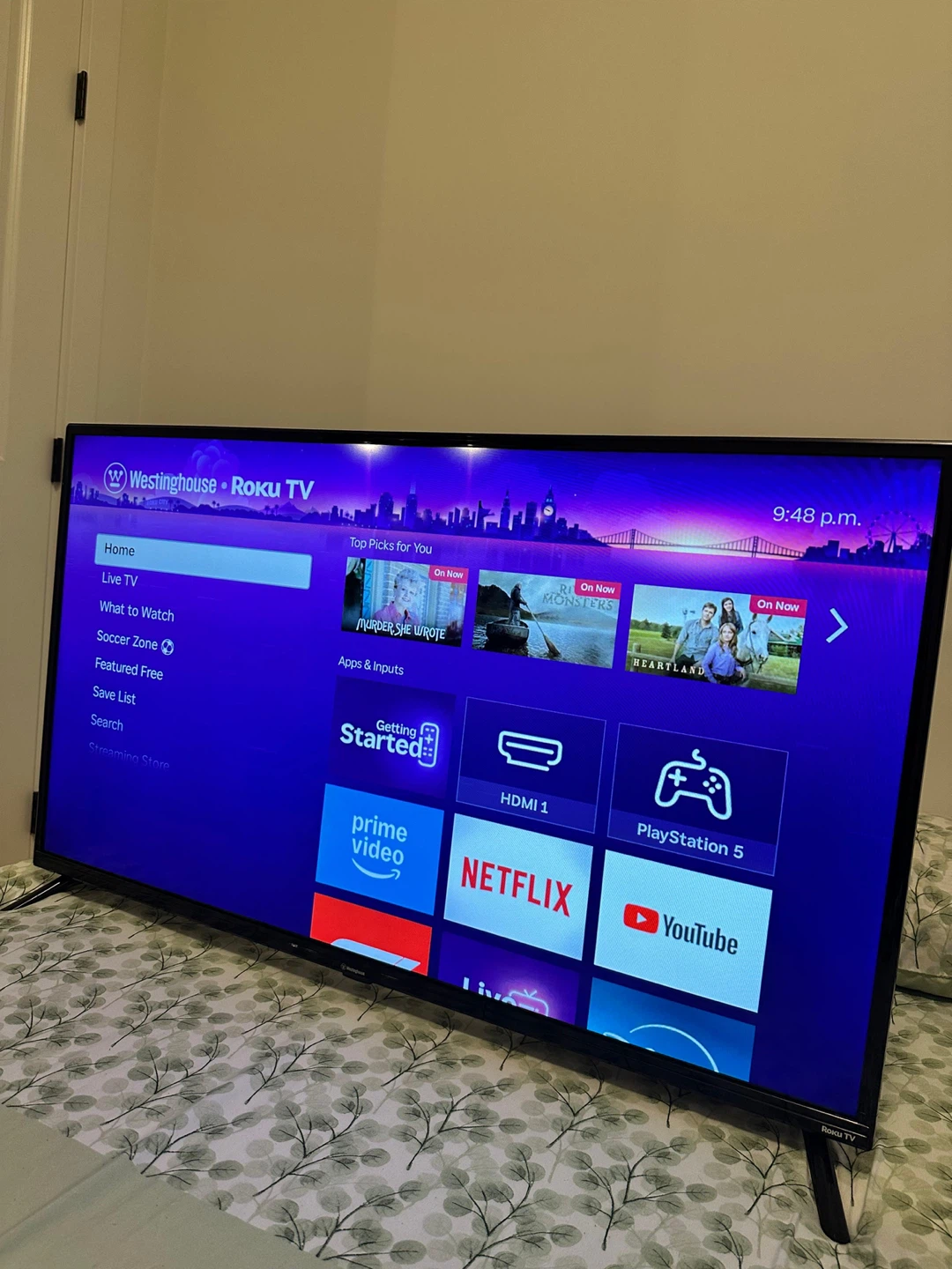 42” Westinghouse Smart Roku Tv - Like New