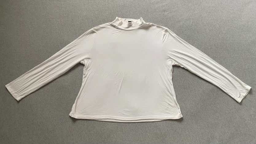 White Mock Neck Long Sleeve Top - Size 4XL