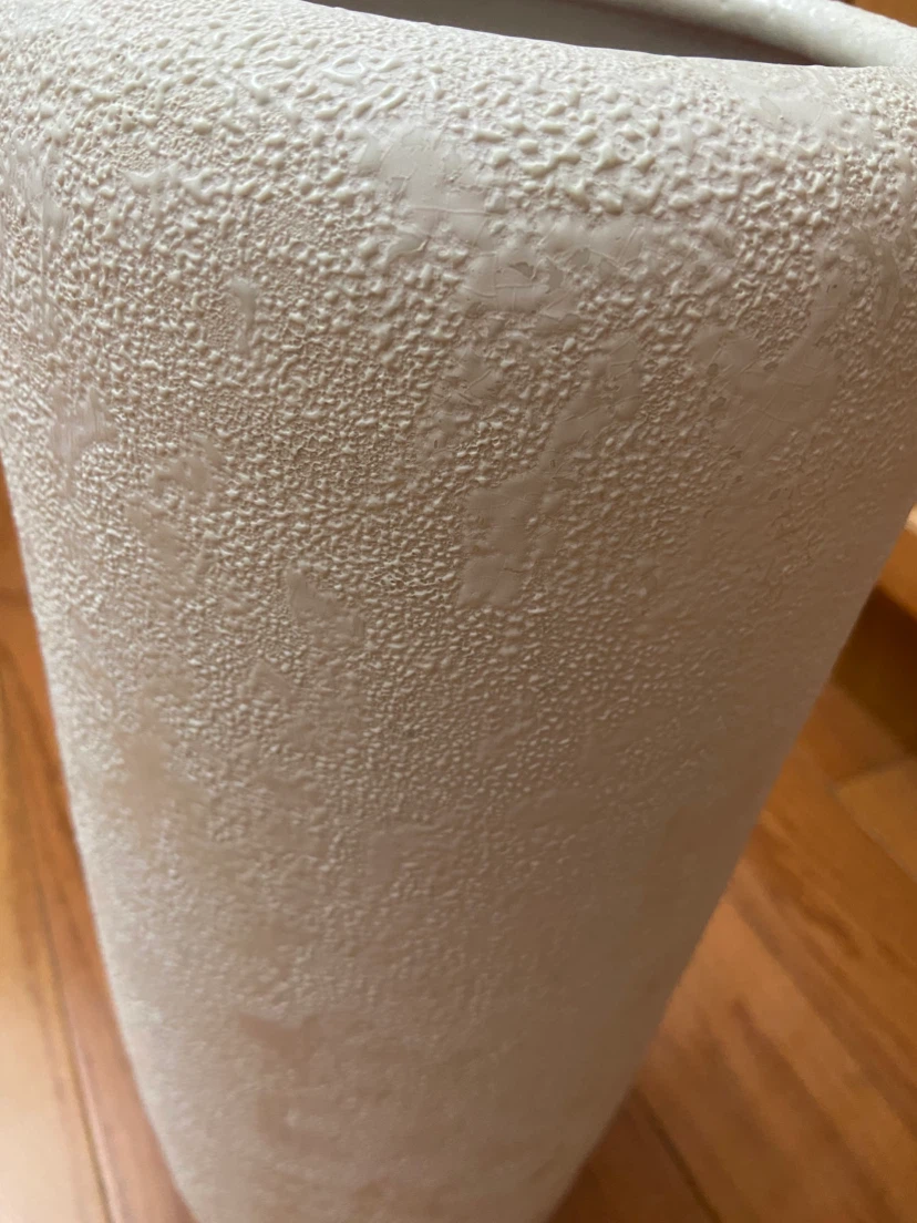 Tall textured vase - photo 2
