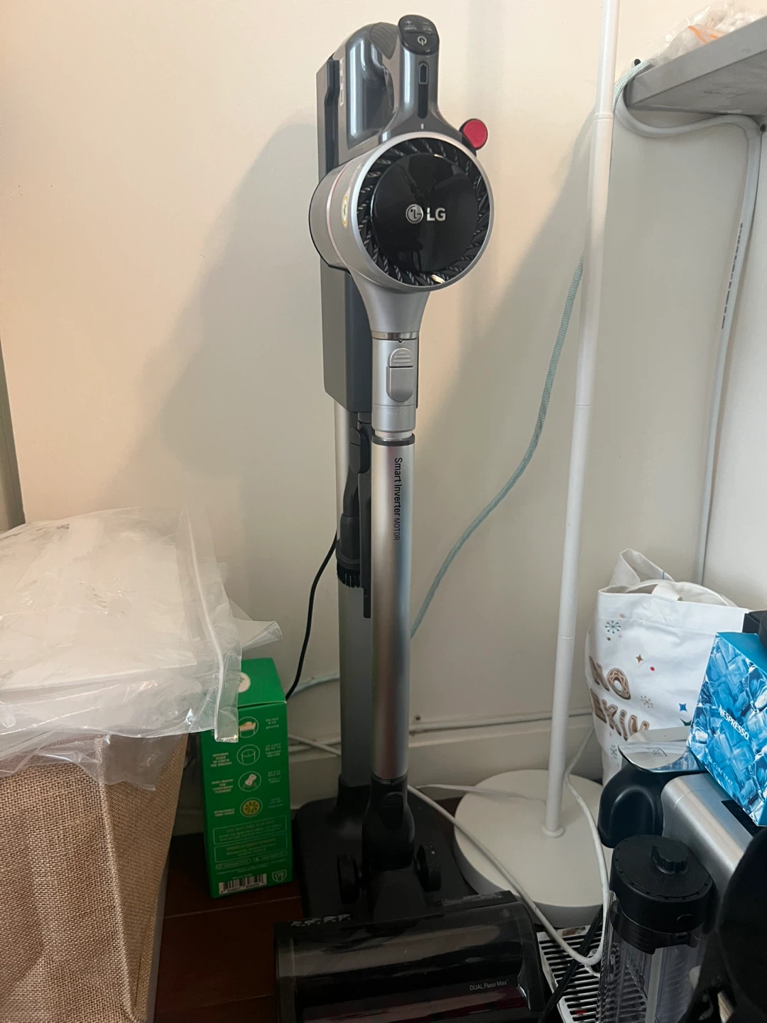LG cordless stick vacuum cleaner