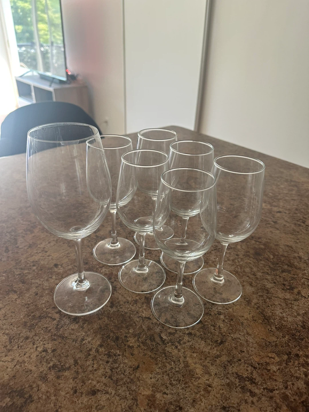 Set of 6 Clear Wine Glasses - photo 3