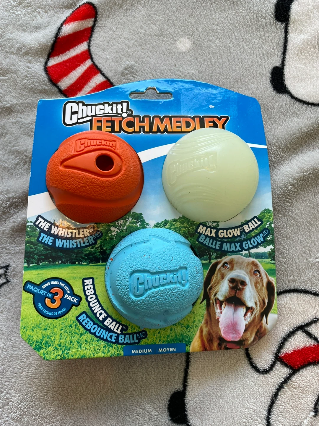 Brand New Medium Dog Chuckit Balls