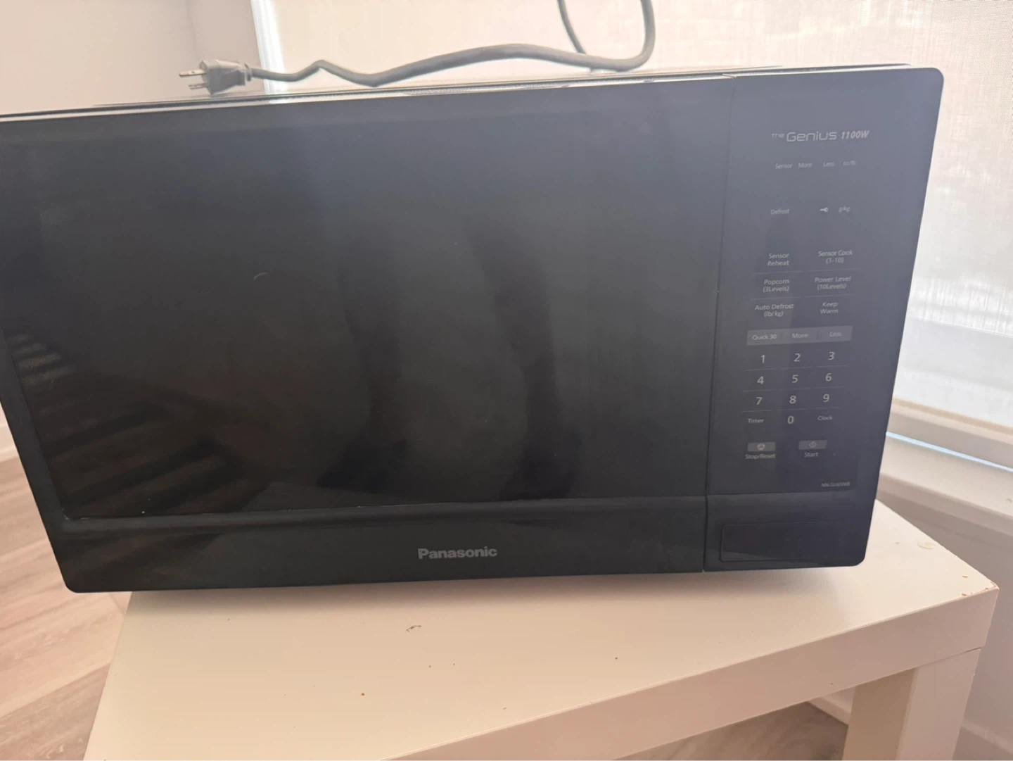 Panasonic The Genius 1100w 1.3cu.Ft. Microwave Oven NN-SU65NB C - photo 2
