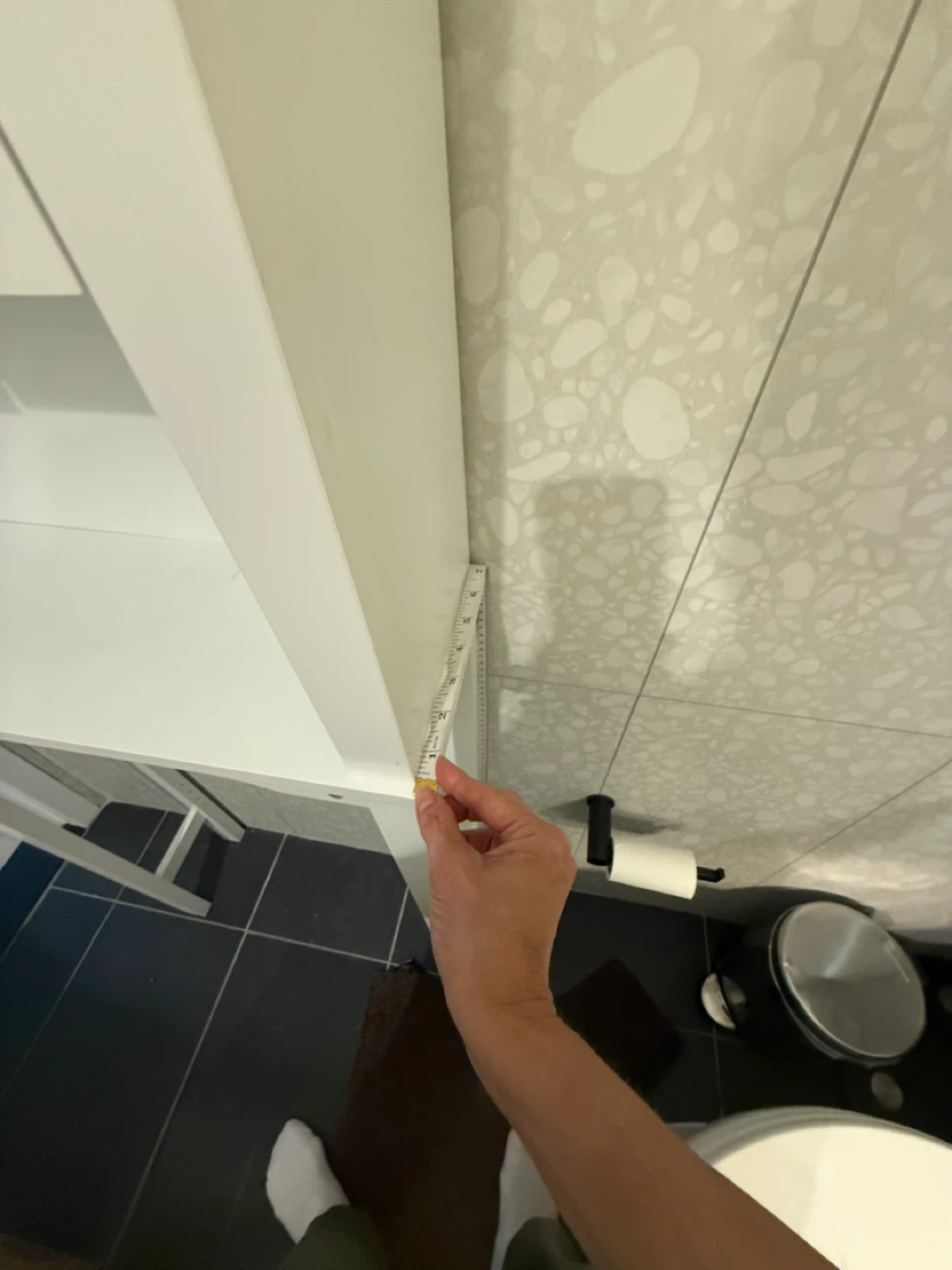 White Over-the-Toilet Storage Cabinet with Doors - photo 4