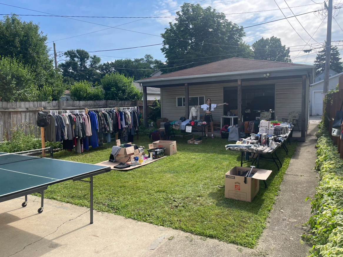 🏡 YARD SALE – EVERYTHING PRICED TO SELL! 🏡