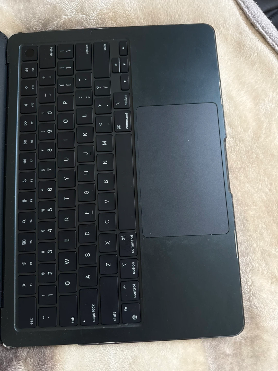 Apple MacBook Air M3 (2025) | 16GB RAM - photo 3