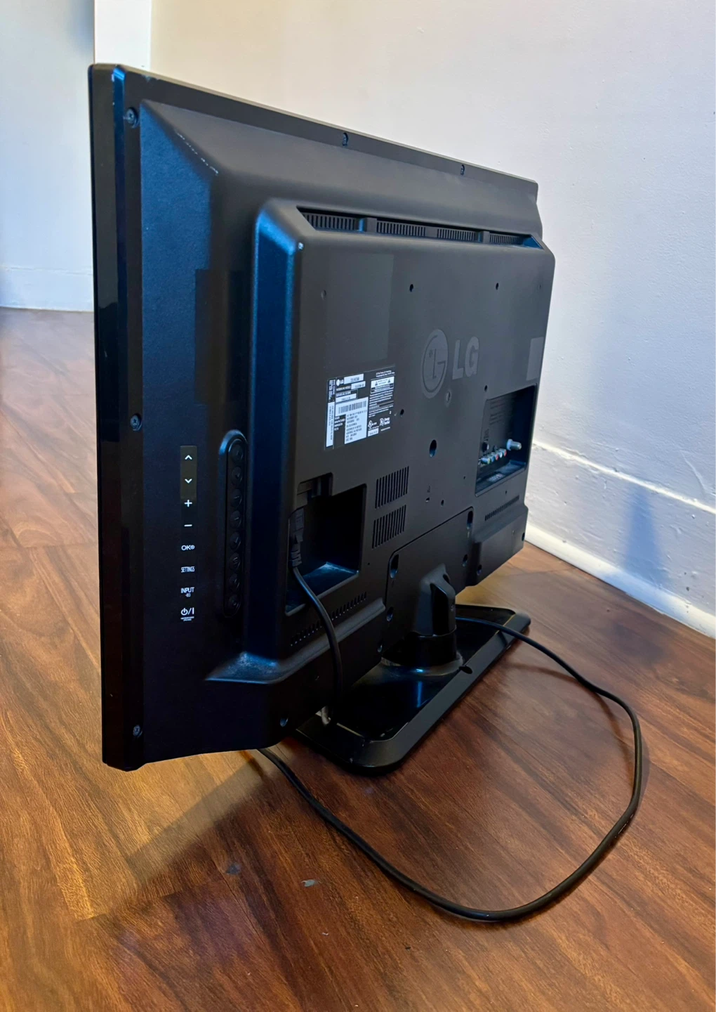 32” TV - photo 2