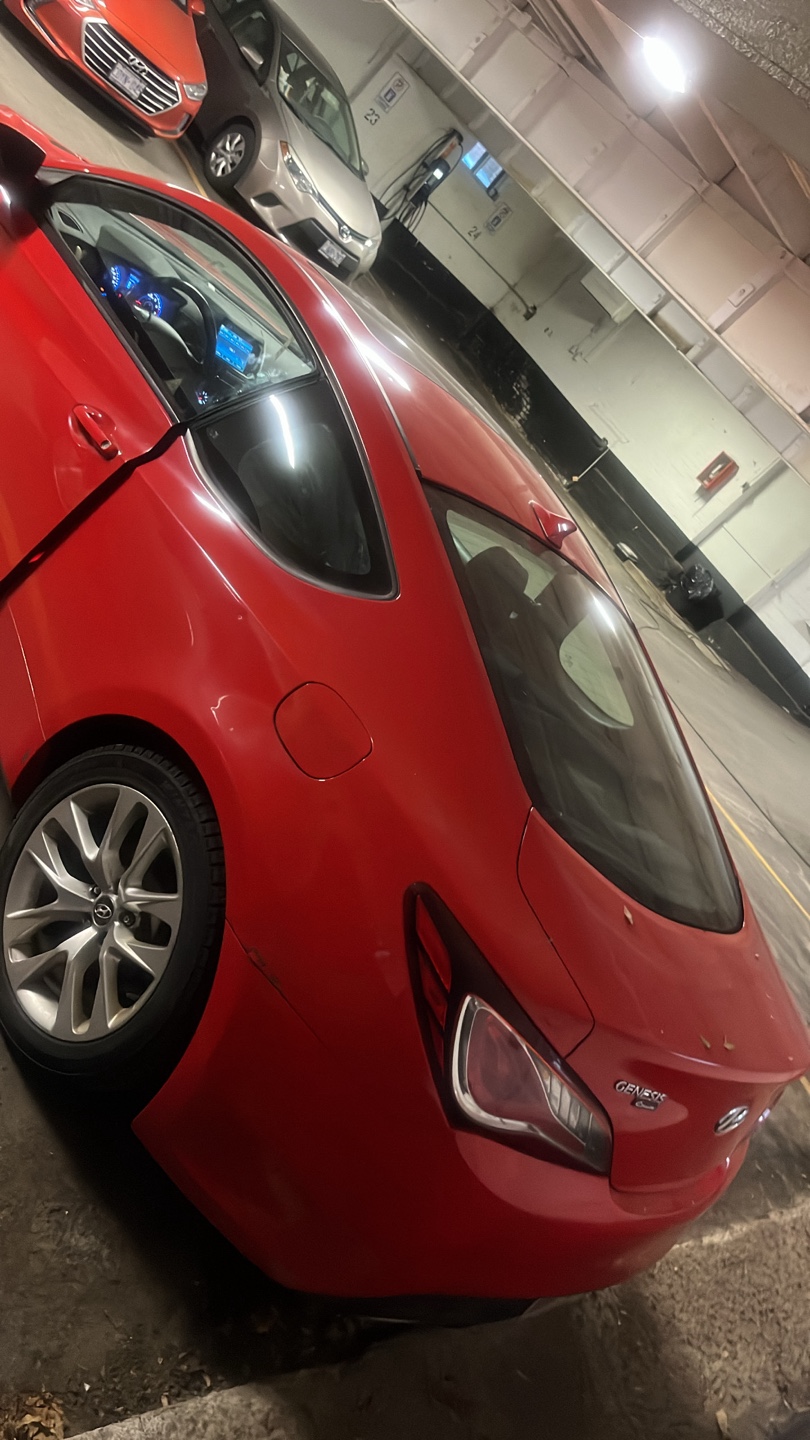 Red Hyundai Genesis Coupe - photo 3