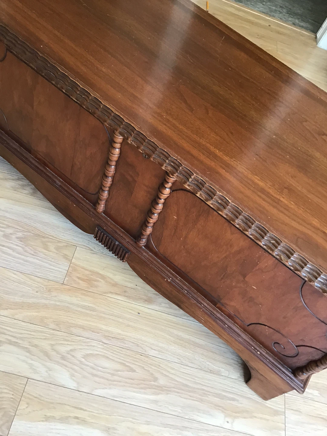 Vintage Wooden Cedar Lined Chest - photo 3
