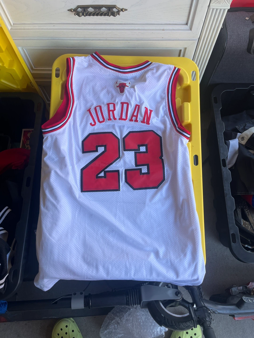 Nike Chicago Bulls Michael Jordan #23 Jersey - photo 2