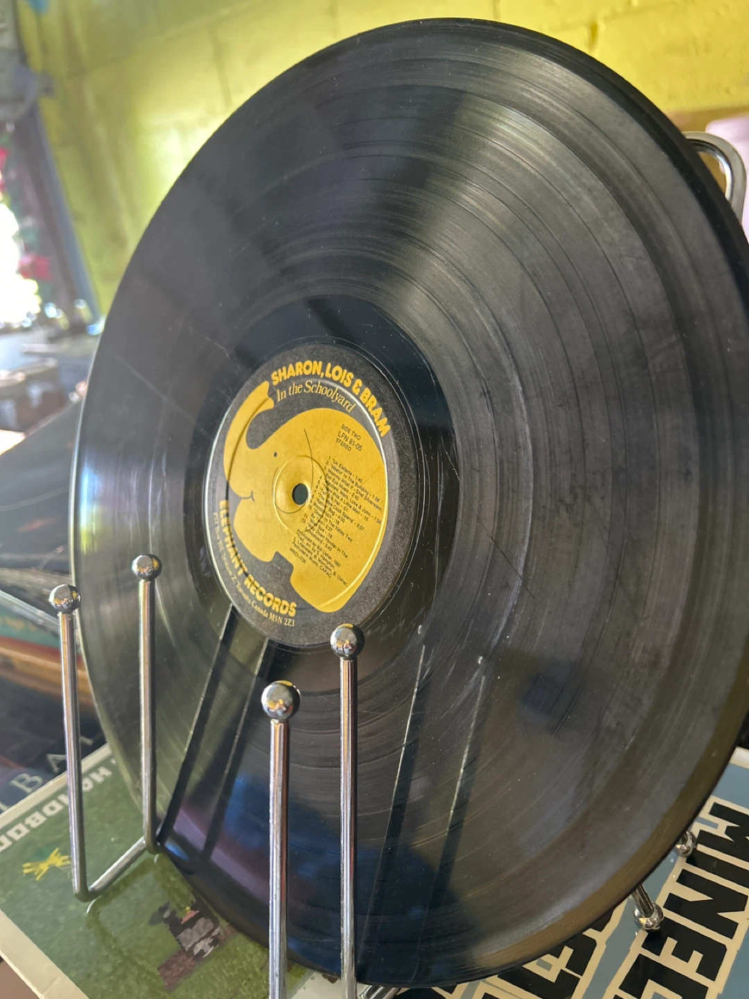 Sharon, Lois & Bram In The Schoolyard Vinyl Record - photo 2
