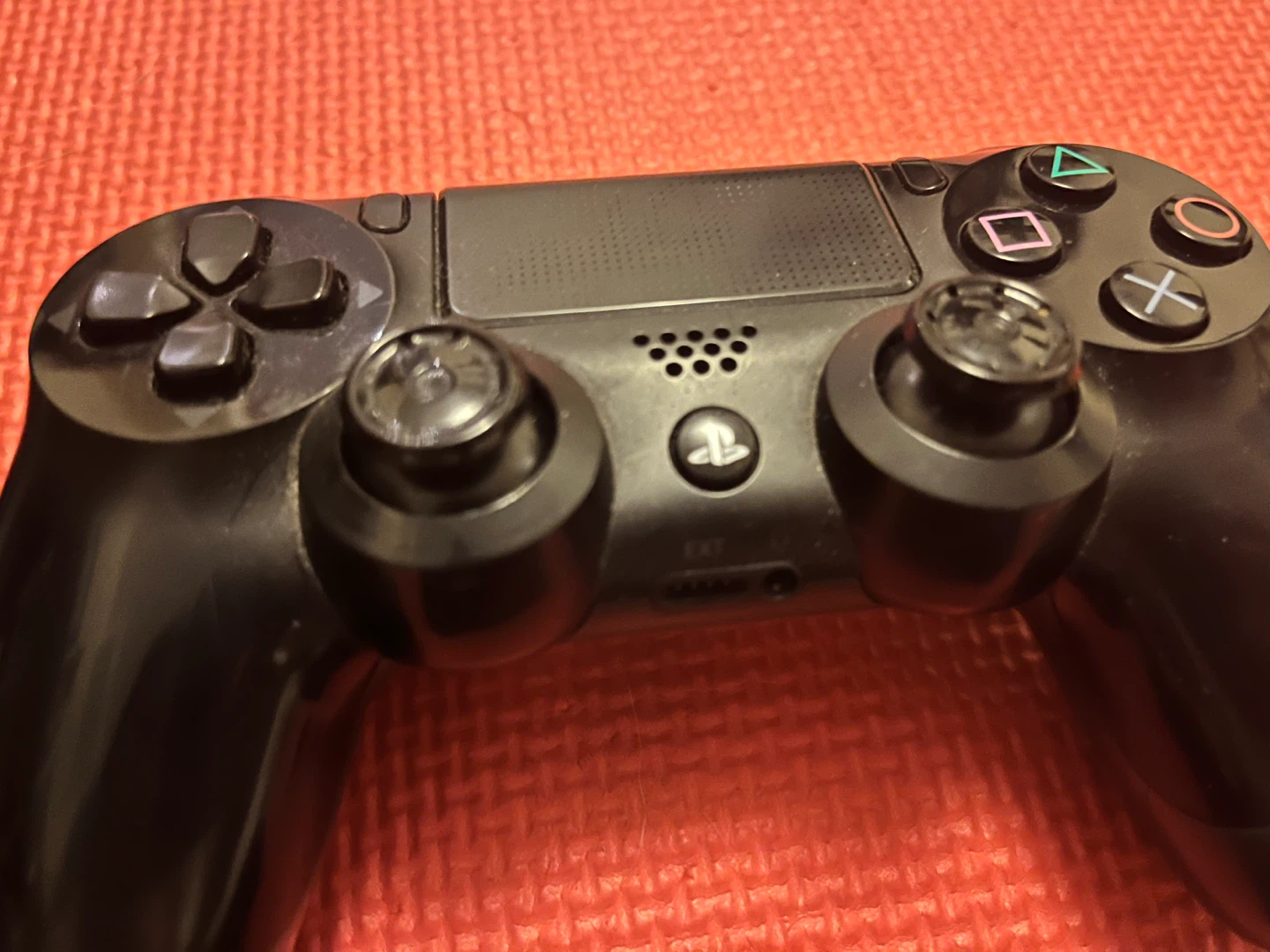 Four (4) Sony PlayStation 4 DualShock Controllers - photo 3