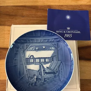 Bing & Grondahl Christmas Plate 1985