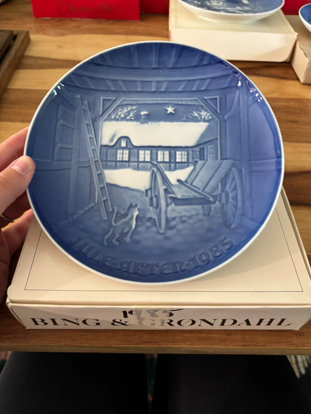 Bing & Grondahl Christmas Plate 1985 - photo 2