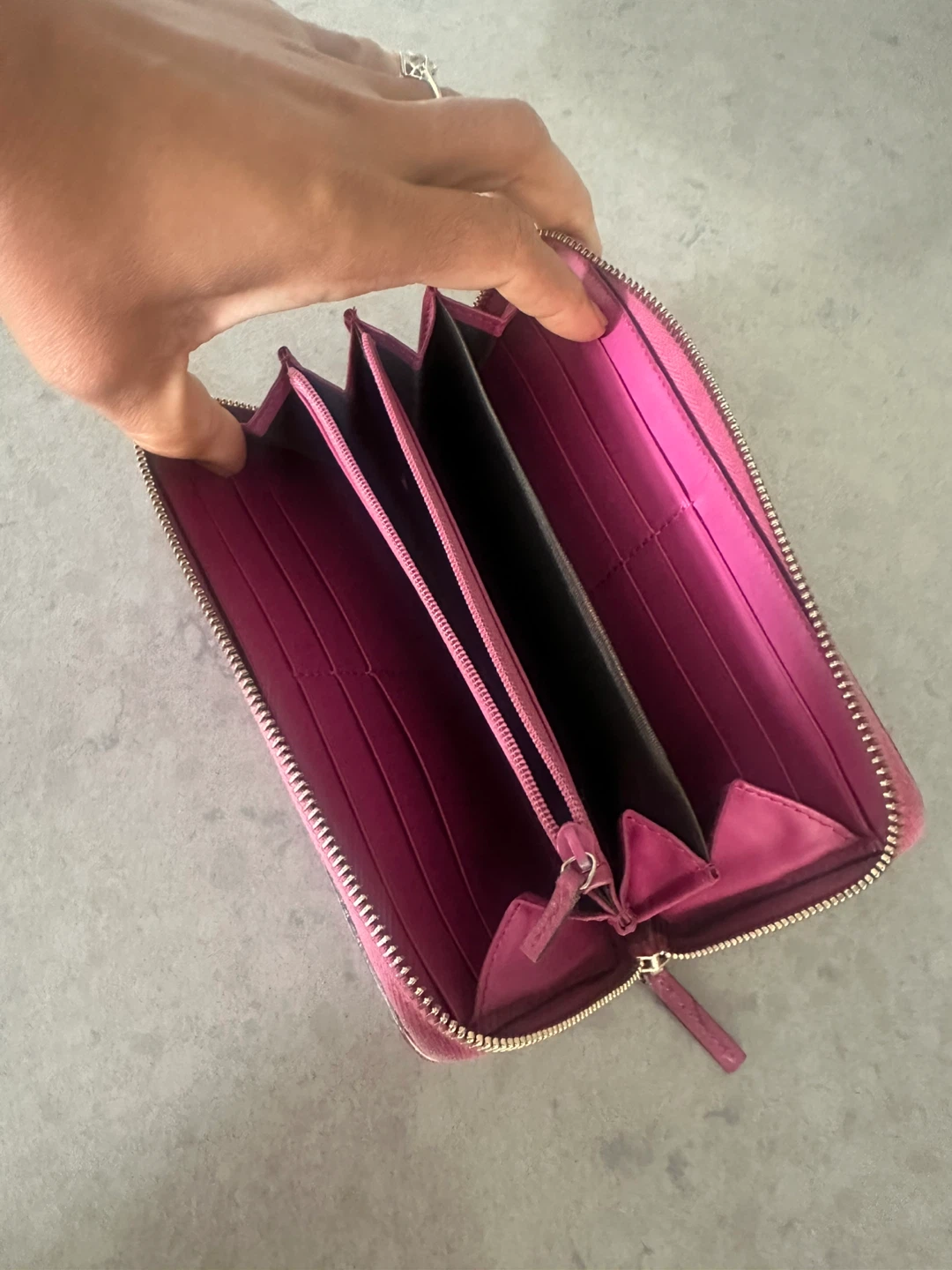 Gucci Pink GG Embossed Leather Zip Around Wallet - photo 5