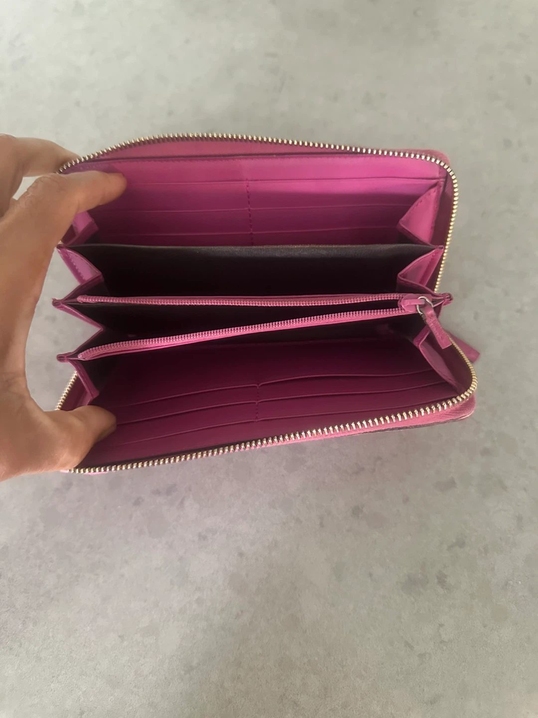 Gucci Pink GG Embossed Leather Zip Around Wallet - photo 4