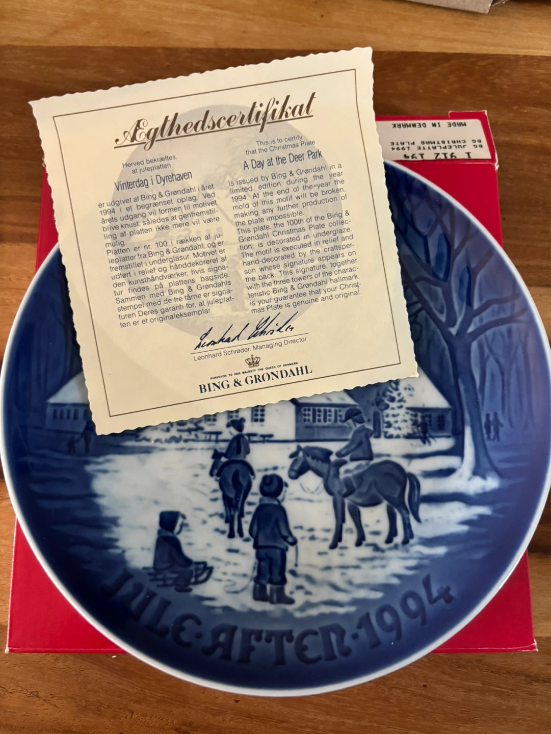 Bing & Grondahl Christmas Plate 1994 - photo 2