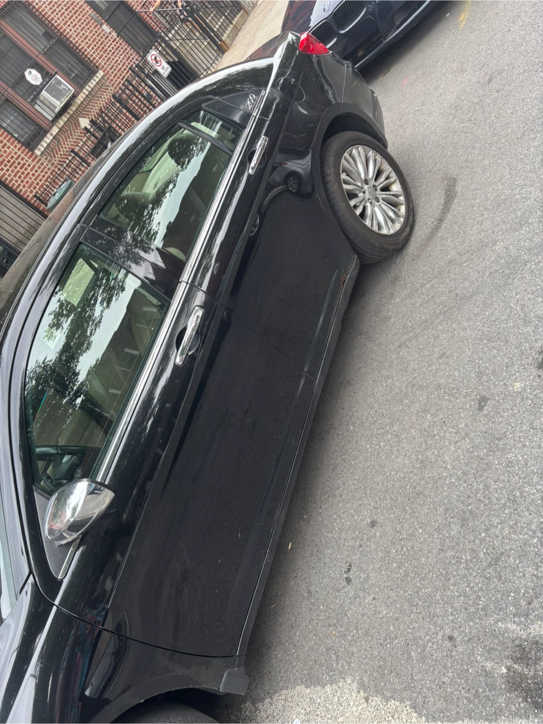 Black Chrysler 200 Sedan - photo 4