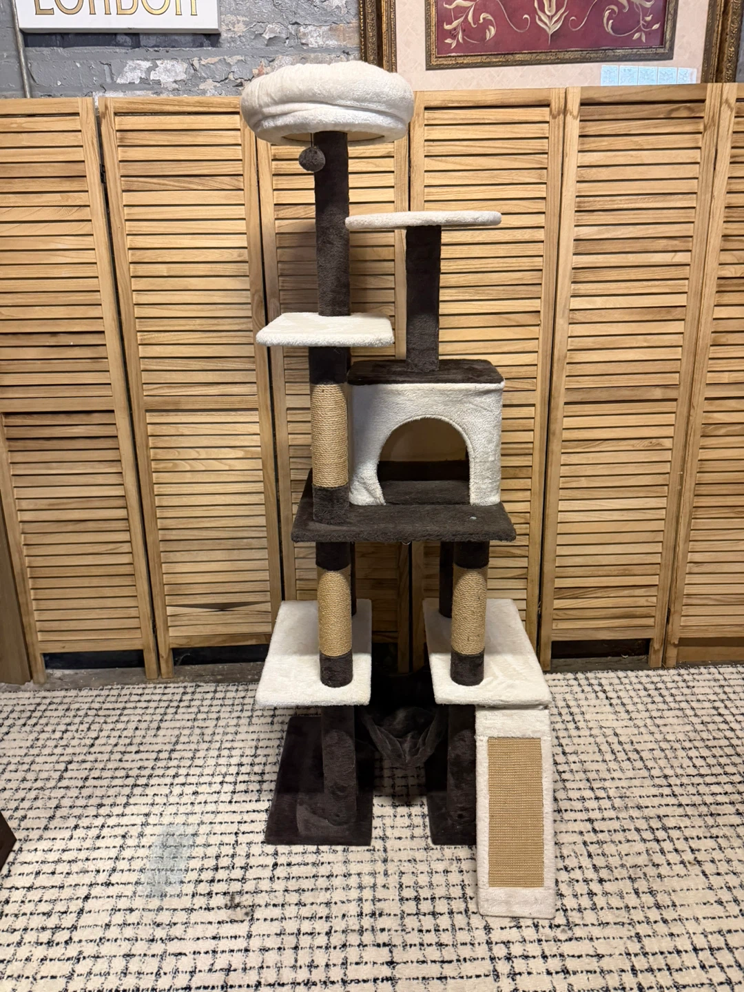 Multi-level Cat Tree Condo