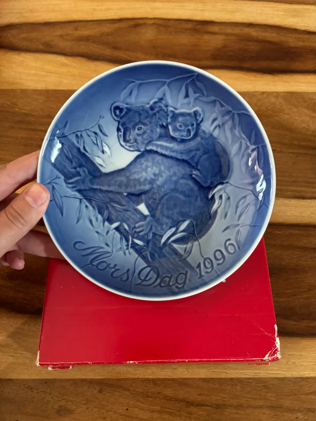 Bing & Grondahl "Mother's Day" Collector Plate 1996 - photo 2