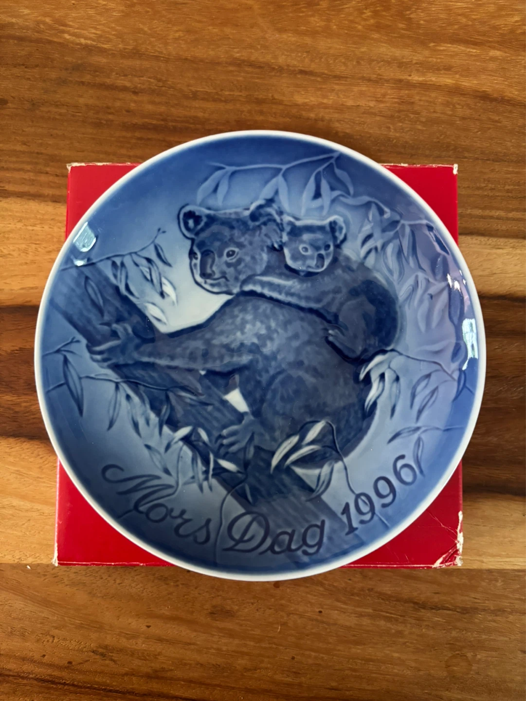 Bing & Grondahl "Mother's Day" Collector Plate 1996