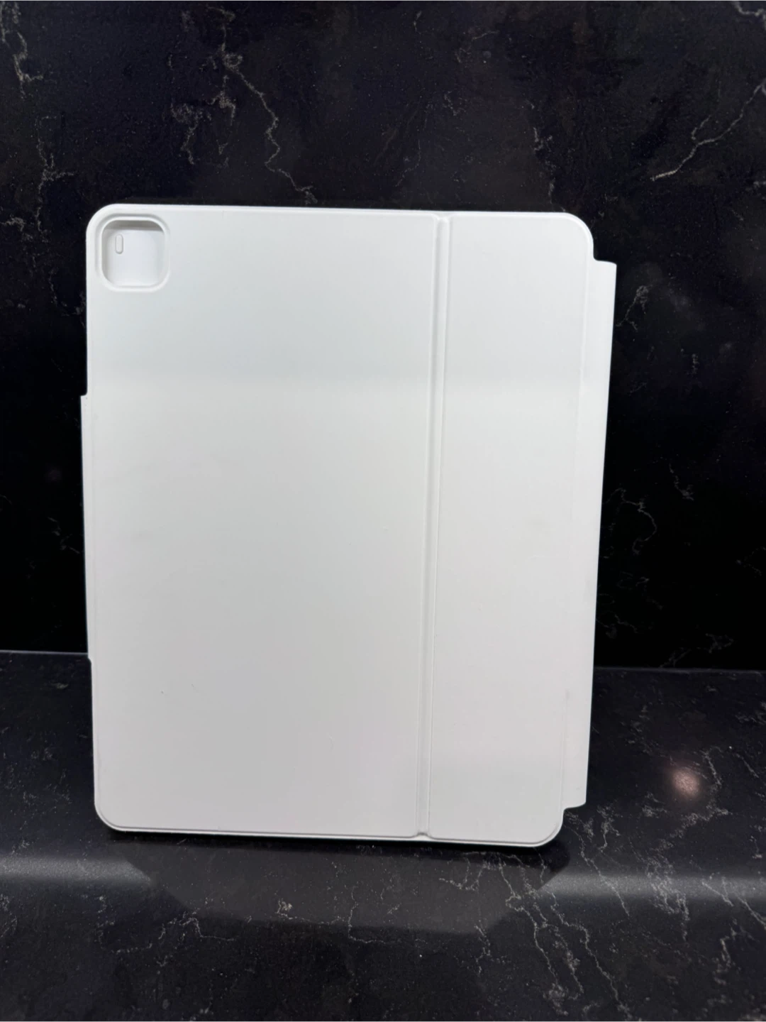 ESR White Keyboard Case with Trackpad for iPad Pro 11-inch - photo 5