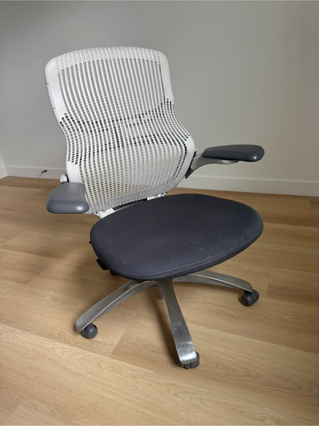 Knoll Generation Ergonomic Office Chair