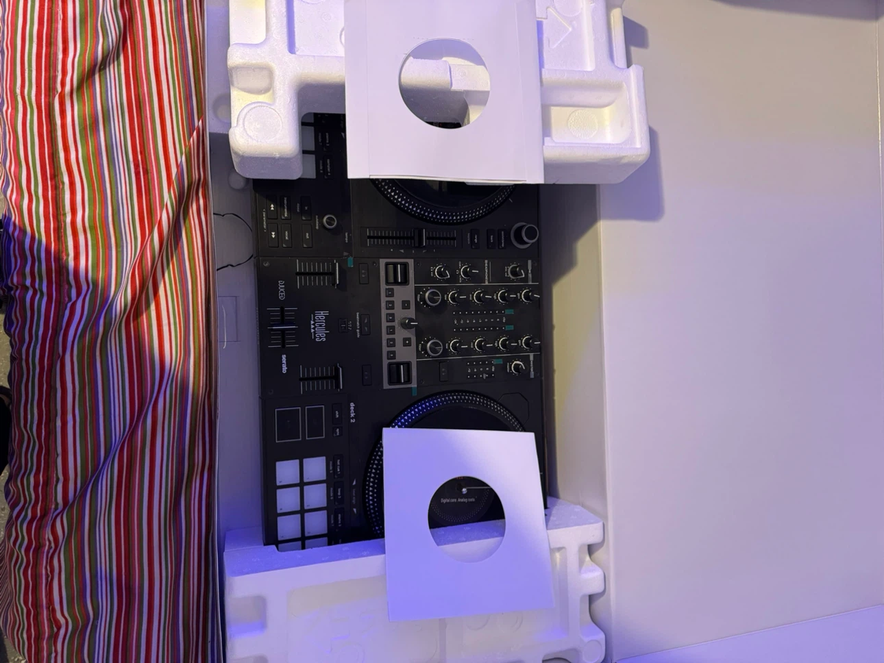 Hercules DJControl Inpulse T7 DJ Controller - photo 3