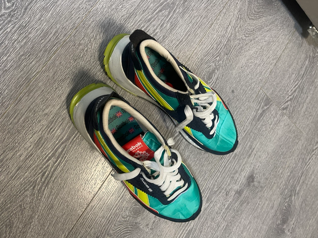 Original Reebok Classic Shoes (size 44) 10.5 - photo 2