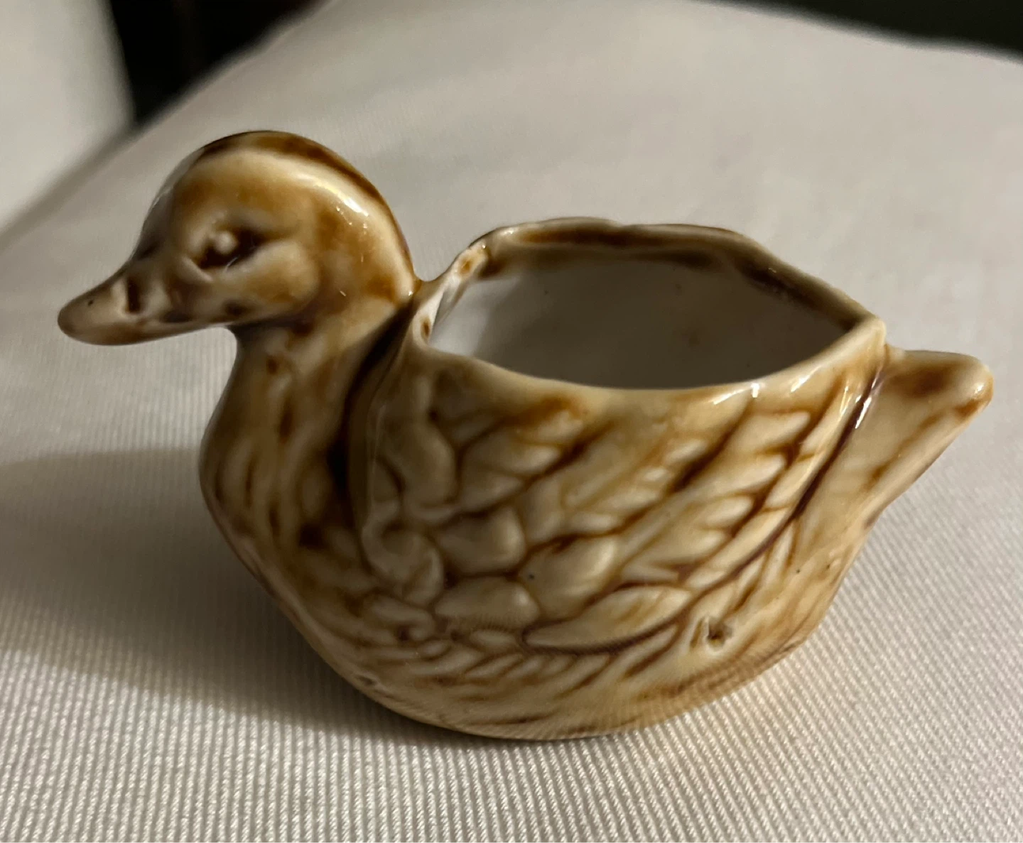 Small ceramic yellow/brown duck
