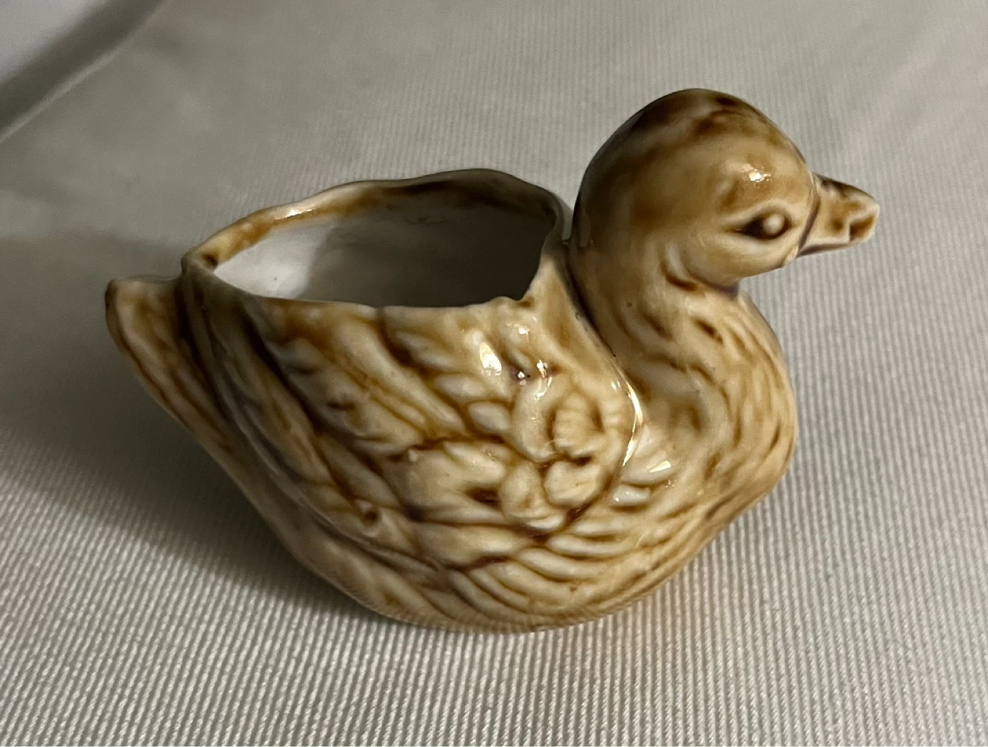 Small ceramic yellow/brown duck - photo 2