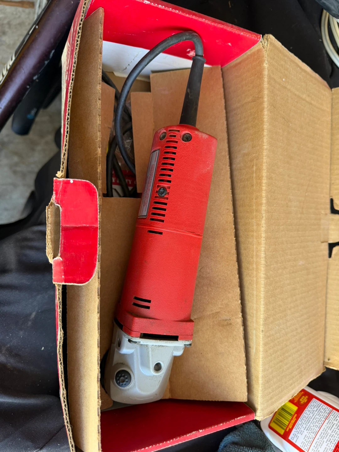 Milwaukee Heavy Duty 4-1/2” Sander Grinder - photo 2