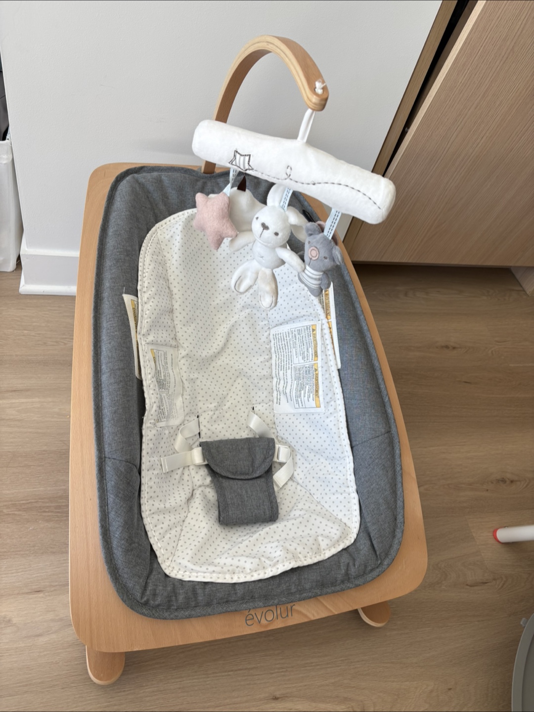 Evolur Tory 2-in-1 Baby Bouncer Rocker Chair - Gray - photo 3