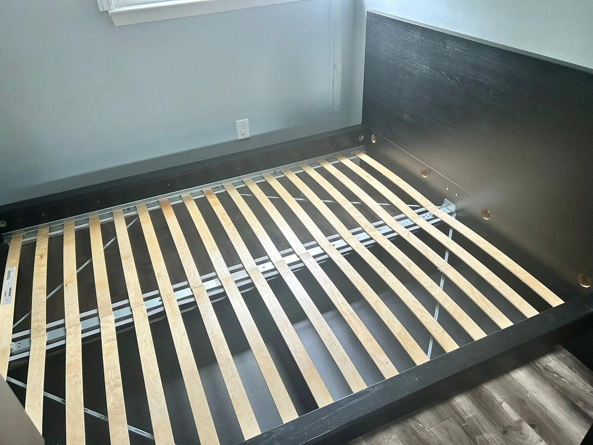Queen Size Bed - photo 3