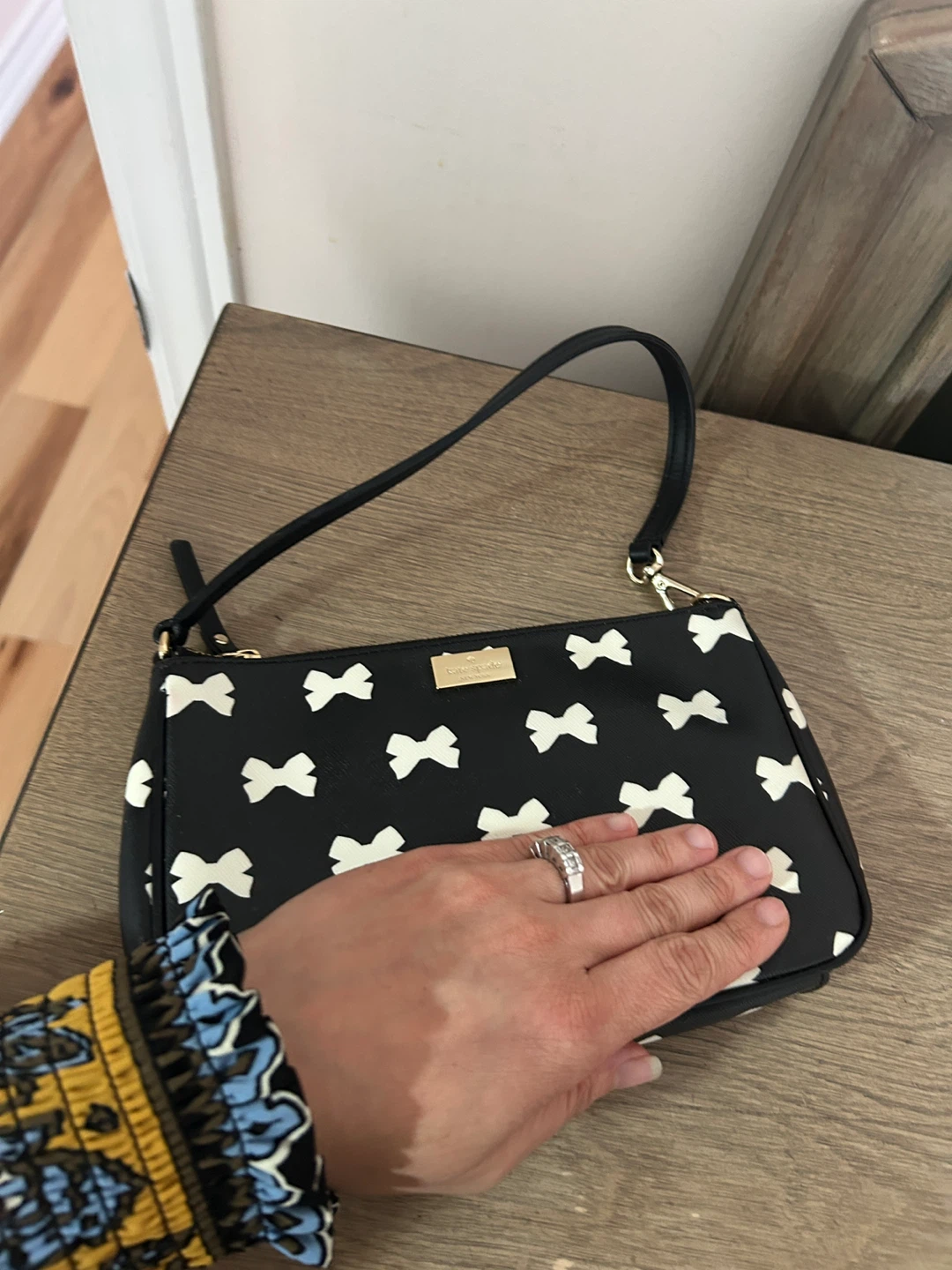 Kate Spade Black & White Bow Clutch - photo 2