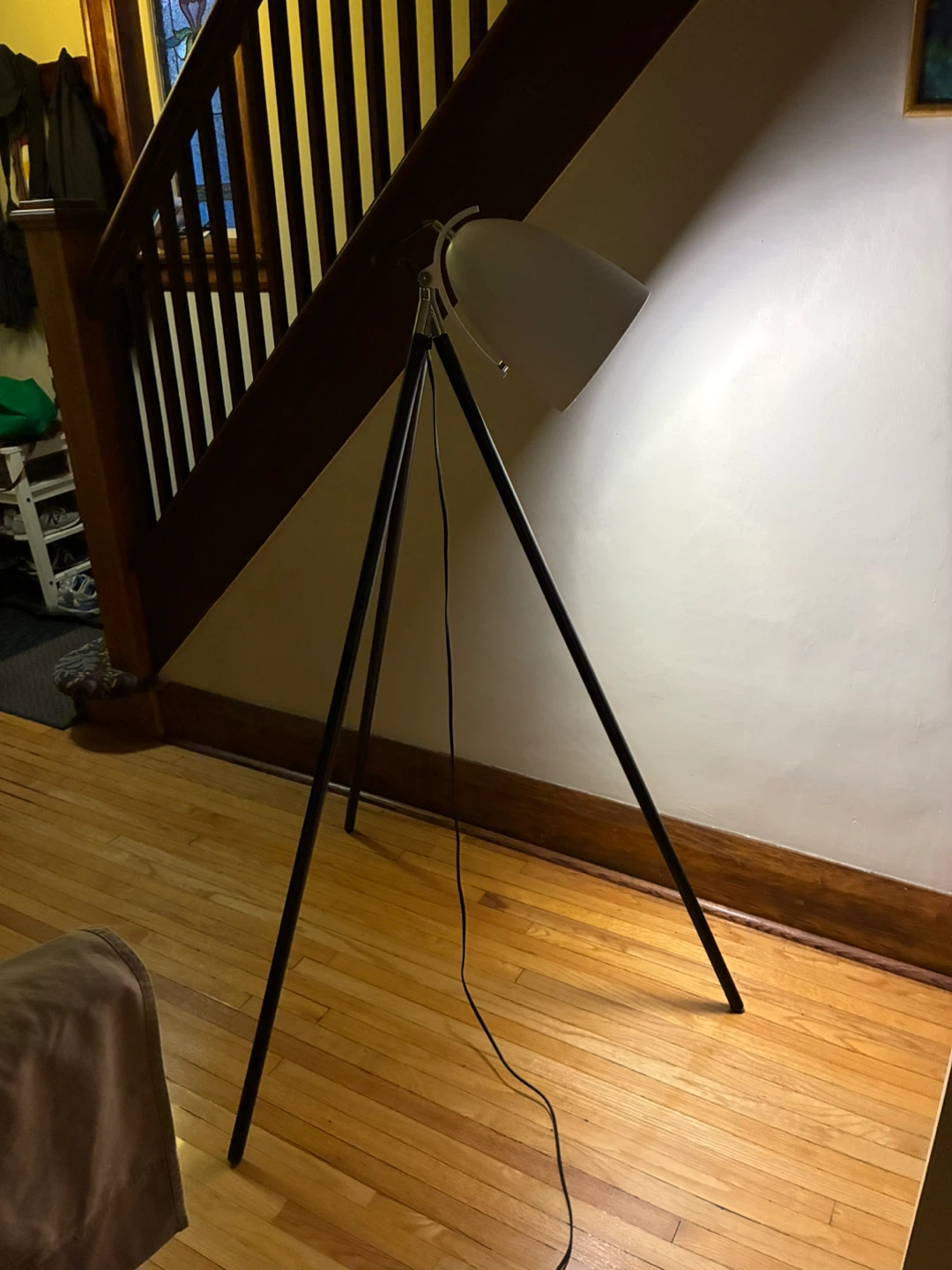 $22 Floor Lamp White metal shade brown leg AS IS Donlands O'Conn - photo 3