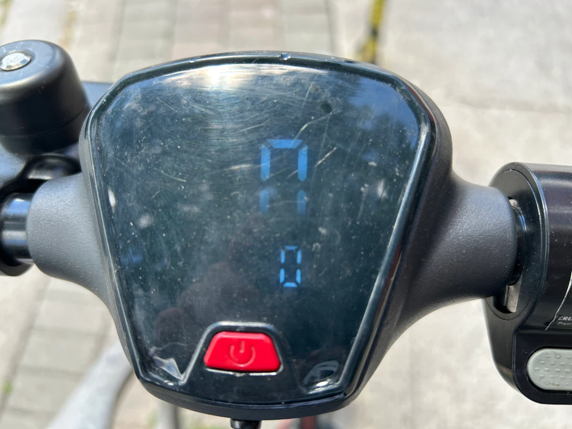 GOTRAX Electric Scooter - photo 2