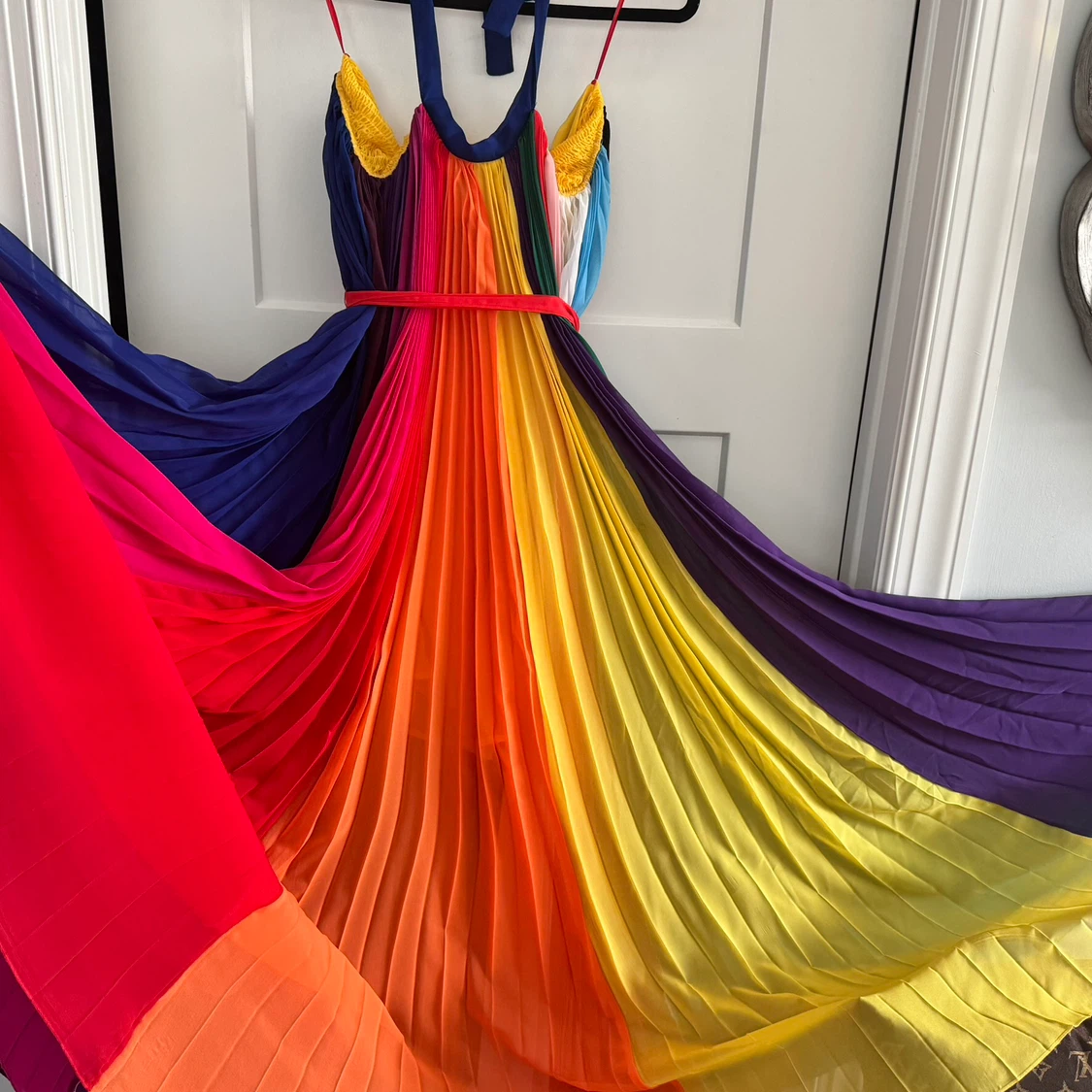 Colorful Pleated Maxi Dress - photo 4